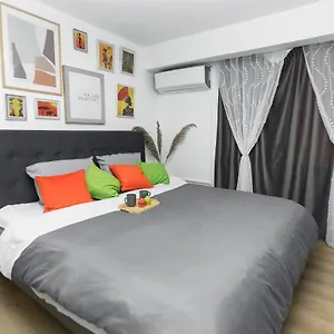 Apartment 11 Steps' Lovely In The Center, Tirana