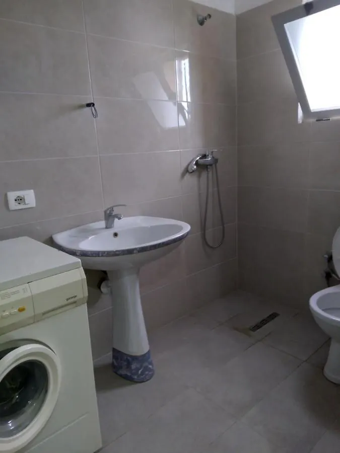 Bajovah Apartments & Restaurant Tirana