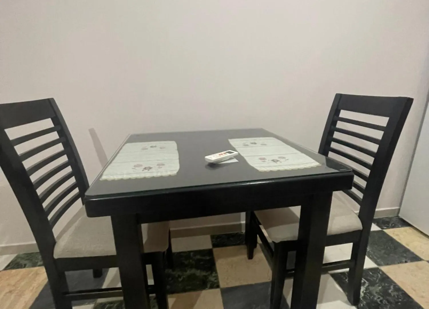 Bajovah Apartments & Restaurant Tirana 0*,  Albania